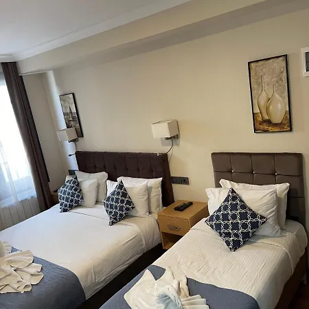 Nomade Old Hotel
