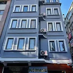 Nomade Old 3*