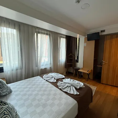 Hotel Nomade Old 3*
