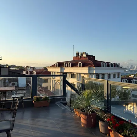 Nomade Old Hotel 3*